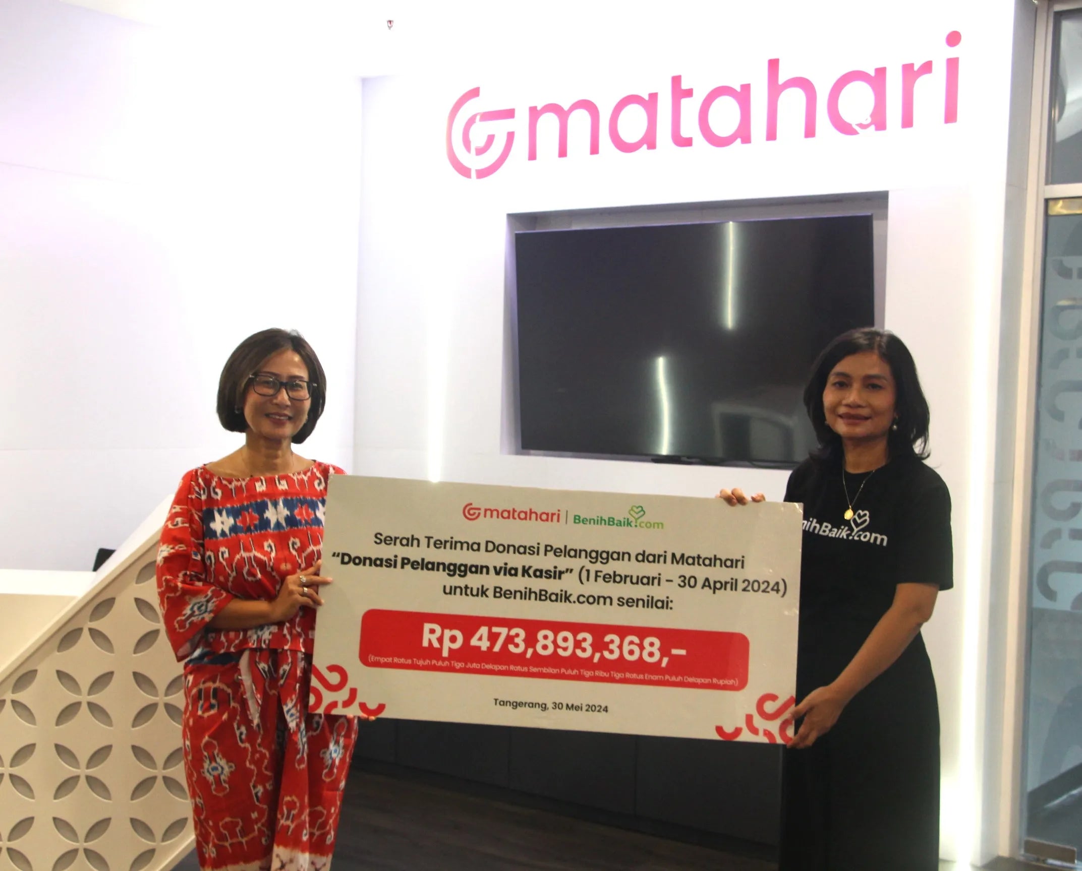 Matahari Salurkan Donasi Pelanggan Periode Februari – April 2024 Sebesar Rp 947.786.736 melalui Dompet Dhuafa dan Benih Baik