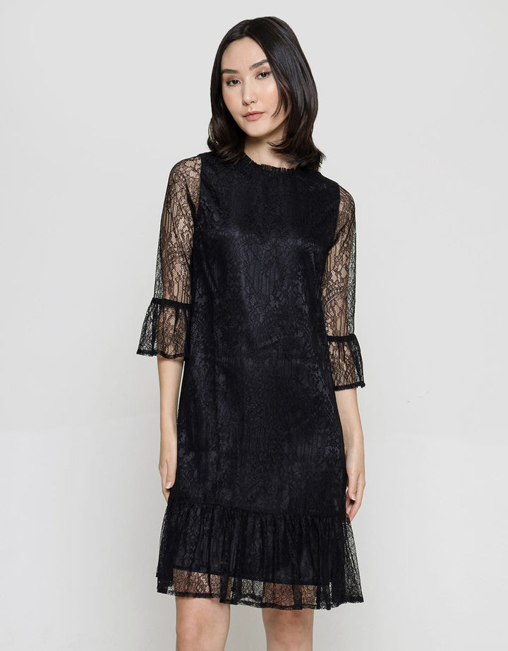 Connexion Ruffle Lace Maxi Dress Wanita