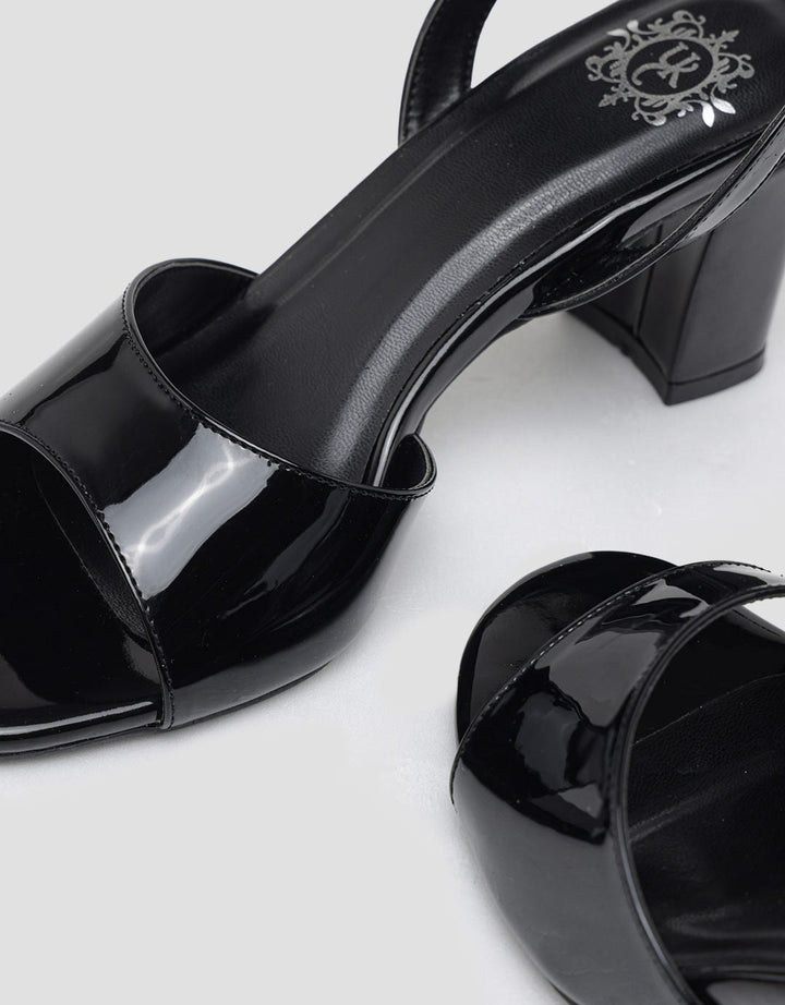 Yongki Komaladi Sandal Weekend Ladies