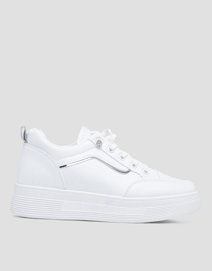 Yongki Komaladi Shoelace Slip On Sepatu Wanita
