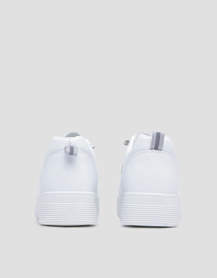 Yongki Komaladi Shoelace Slip On Sepatu Wanita