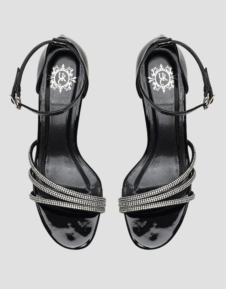 Yongki Komaladi Pearl Strap Sandal Wanita