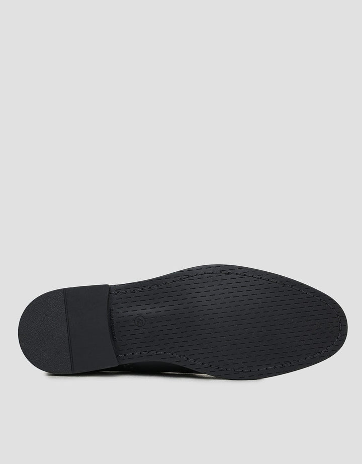 Yongki Komaladi Sepatu Pantofel Pria