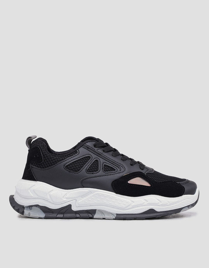 Yongki Komaladi Sepatu Sneakers Casual Pria