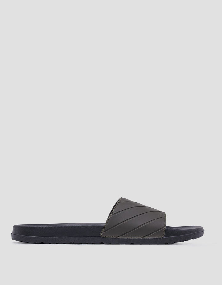 Nevada Slipper Sandals Pria