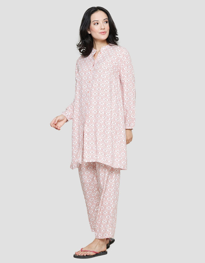 St. Yves Diamond Dots Baju Tidur Set Wanita