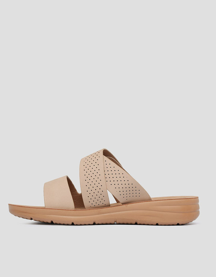 St. Yves Strap With Ring Women's Wedge Sandals