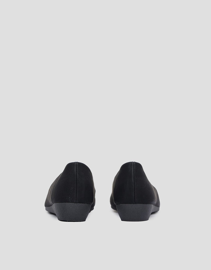 St. Yves Ballerinas Lower Women's Flat Shoes