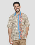 Adikusuma Men's Kawung Background Batik Body Fit Hem