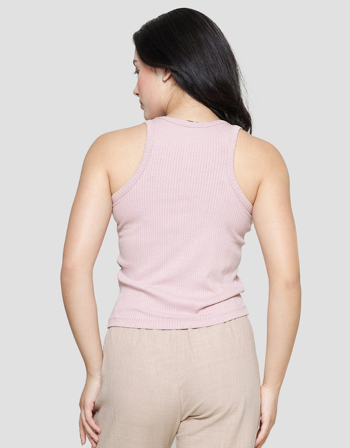 Details Kaos Tanktop Basic Wanita