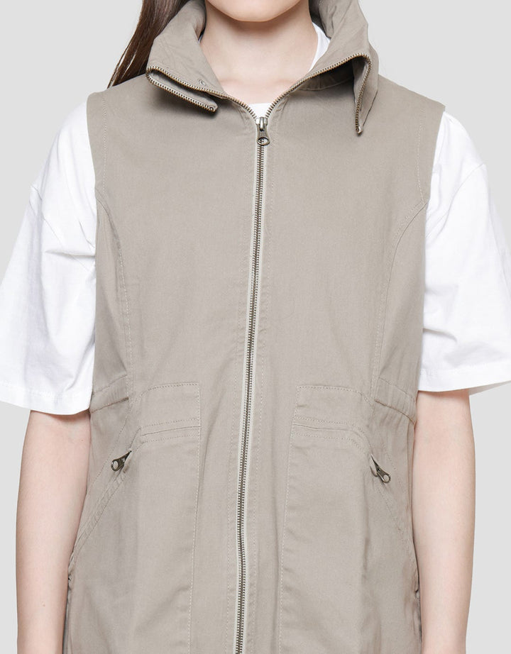 Triset Plain Look Sleeveless Jaket Wanita