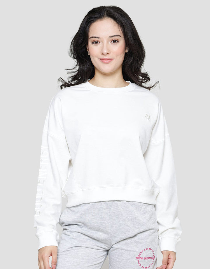 American Women's Good Energy Overlock Stitch Sweater Jeans