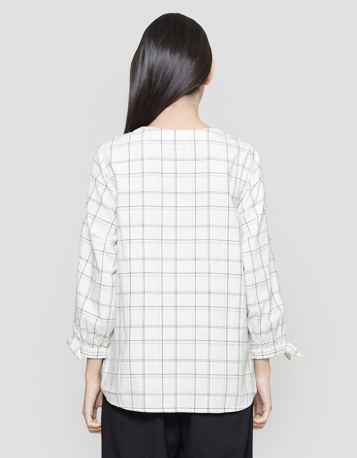 Expand Cilca Blouse Casual Wanita