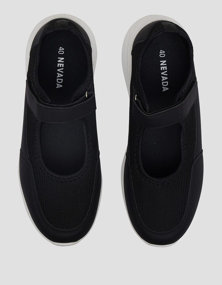 Nevada Slip On Sneakers Sepatu Wanita