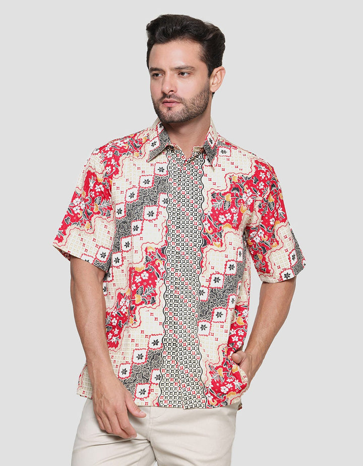 Arjuna Weda Hem Regular Fit Lereng Kawung Kemeja Batik Pria