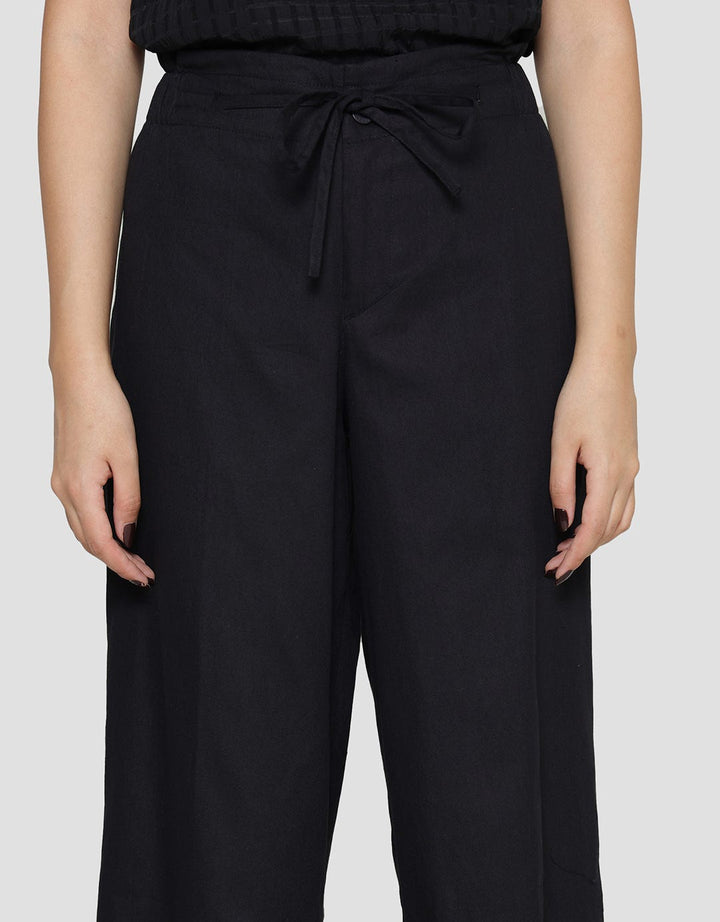 Nevada Woven Wide Leg Celana Panjang Wanita