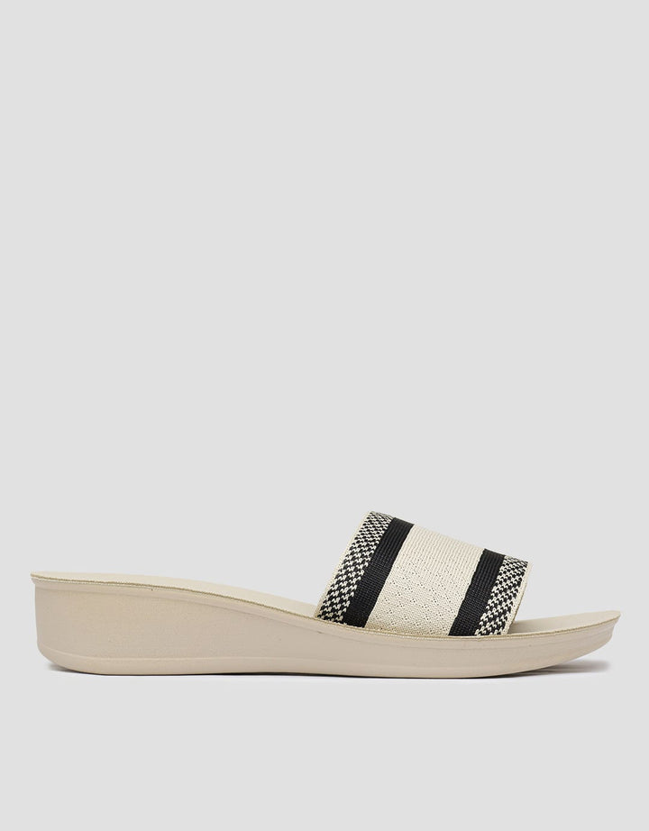 Connexion Rnccs03 Slipper Sandals Wanita