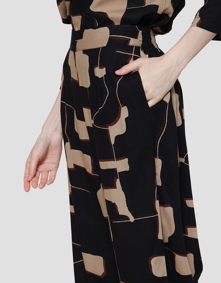 Arjuna Weda Satay Look Abstrak 6 Set Tunik Wanita