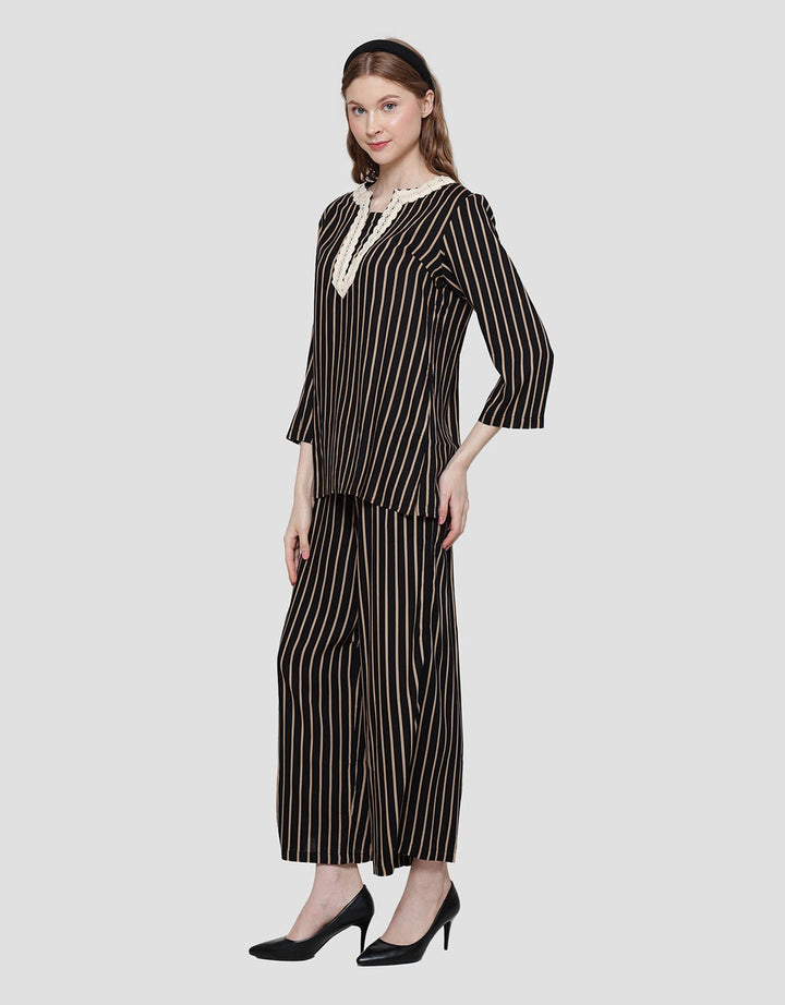 Arjuna Weda Satay Look Regular Fit Salur Pakaian Set Wanita