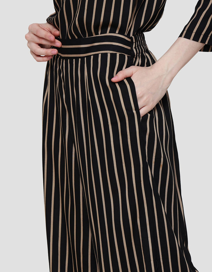 Arjuna Weda Satay Look Salur 1 Set Tunik Wanita