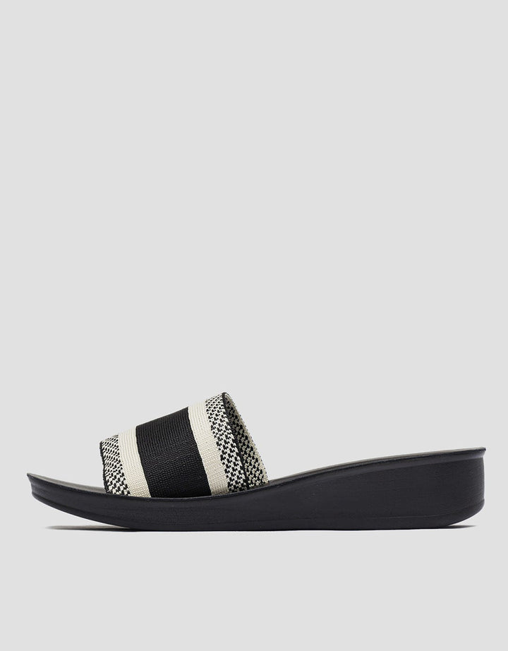 Connexion Rnccs03 Slipper Sandals Wanita