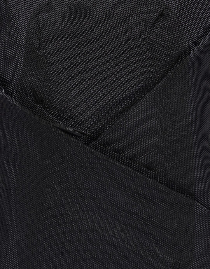 Travel Time Simply Chest Bag Pria