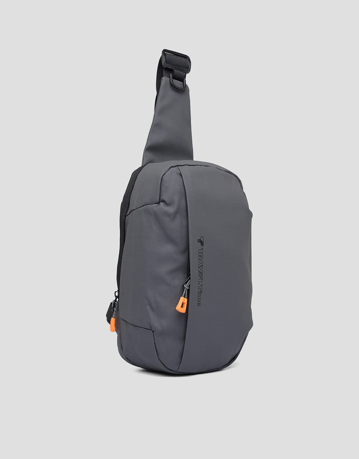 Travel Time Class Bass Chest Bag Pria