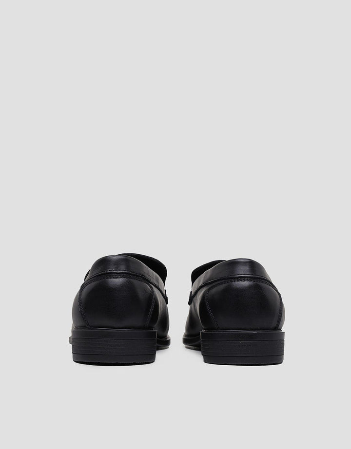 Jim Joker Noah Sepatu Pria