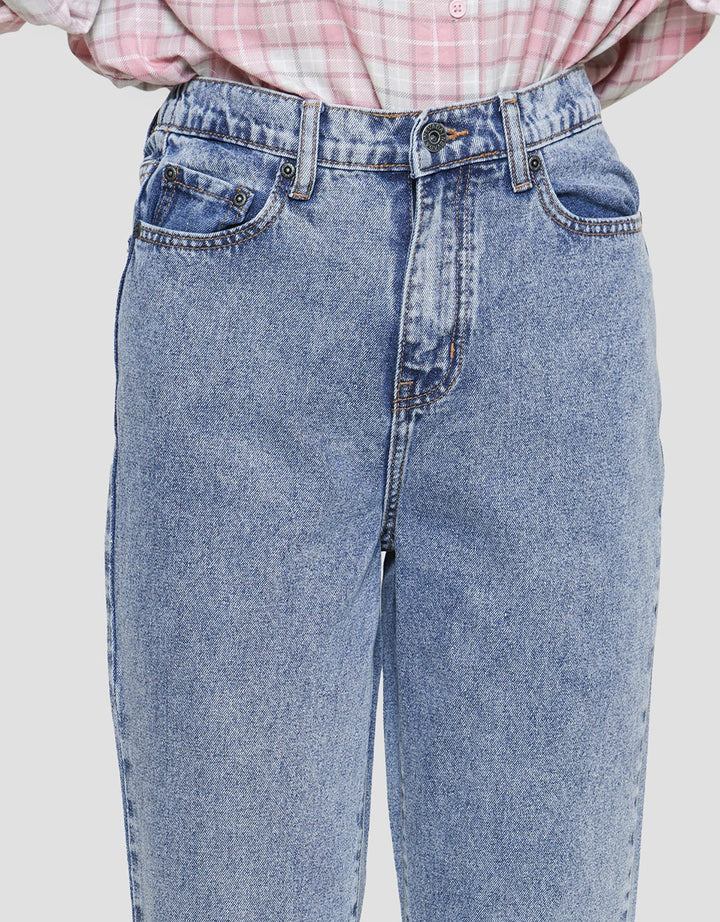 Nevada Casual Denim Celana Panjang Wanita