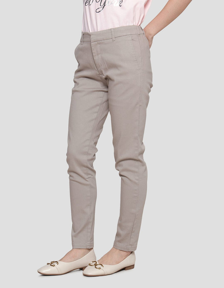 Expand Mich Celana Wanita