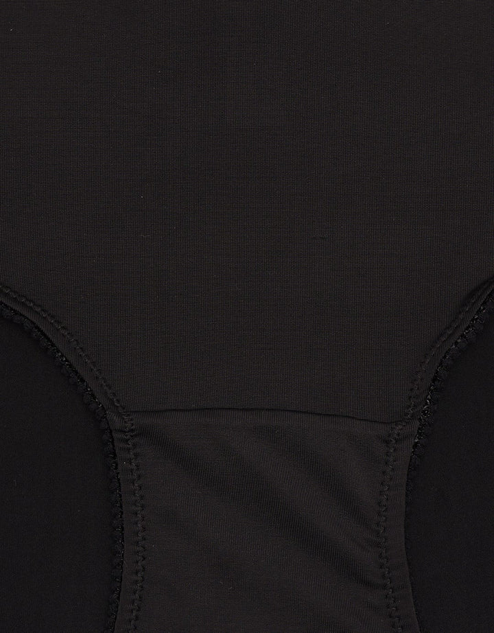 St. Yves Mini Panty Wanita