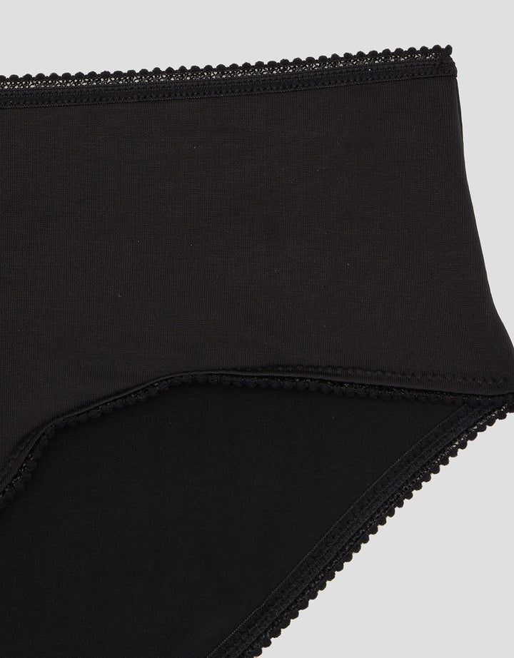 St. Yves Mini Panty Wanita