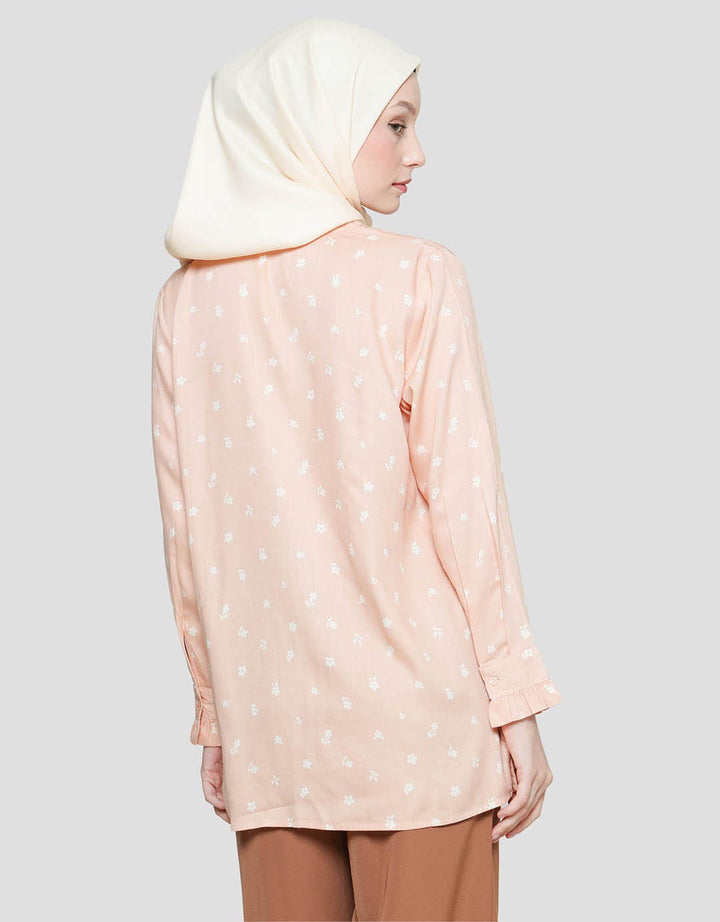 Annisa Print With Ruffled Collar Blouse Lengan Panjang Wanita