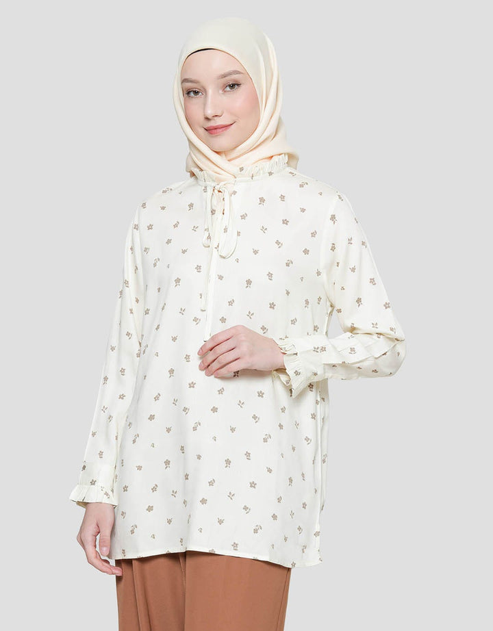 Annisa Print With Ruffled Collar Blouse Lengan Panjang Wanita