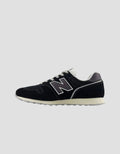 New Balance Sepatu Sneakers Pria