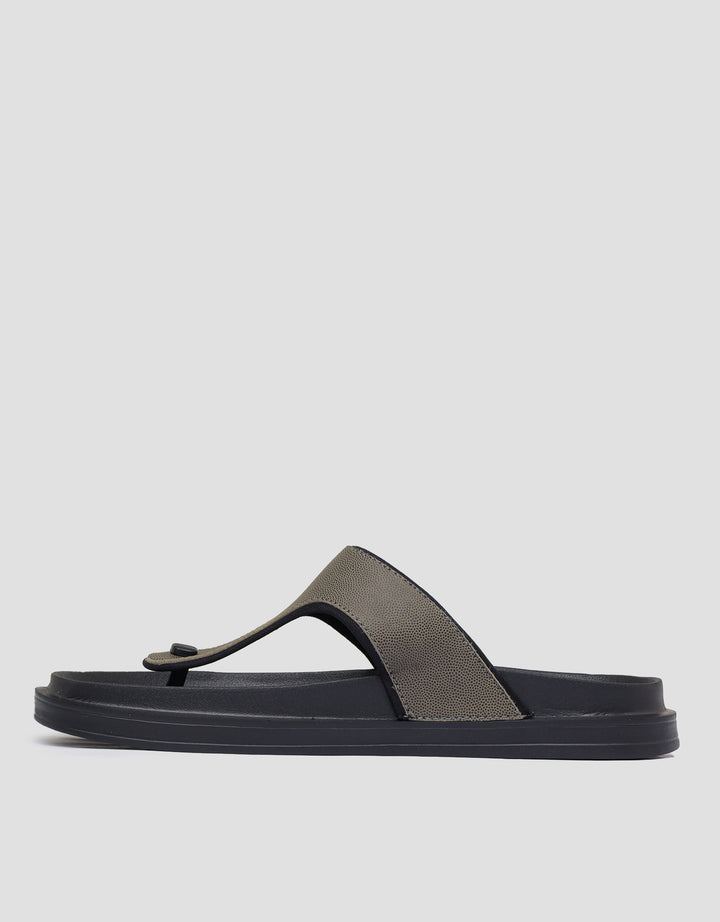 Nevada Y-Strap Flip Flops Sandal Pria