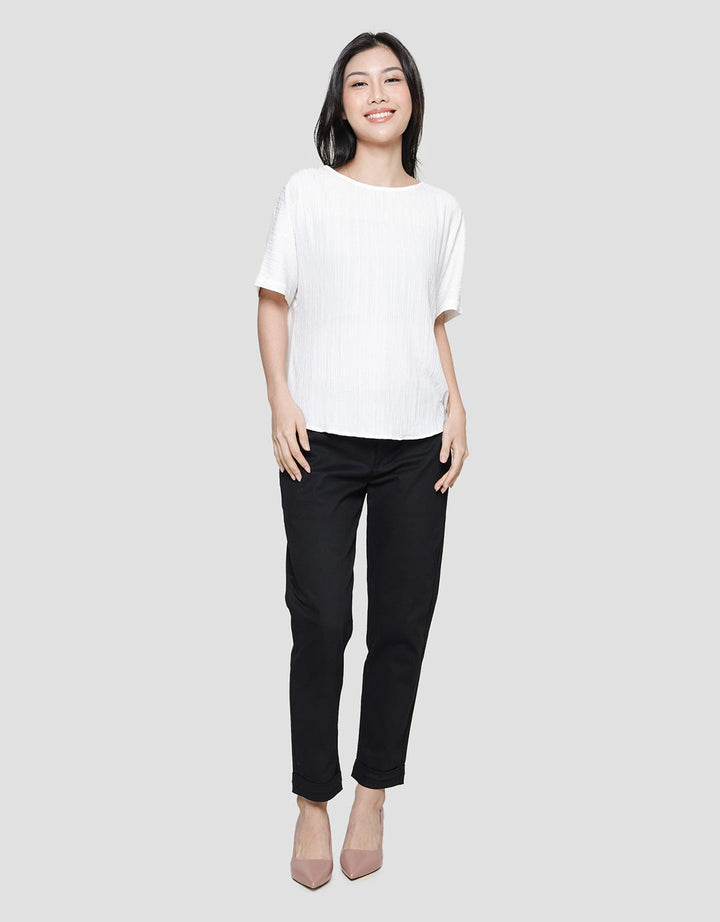 St. Yves Dual Text Blouse Wanita