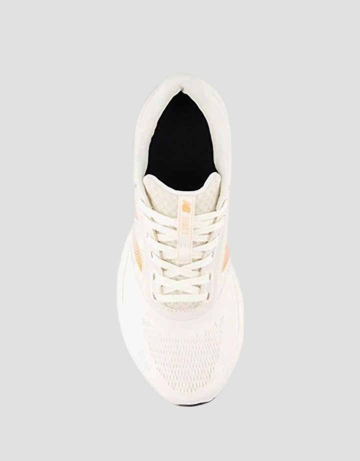 New Balance Sepatu Lari Wanita