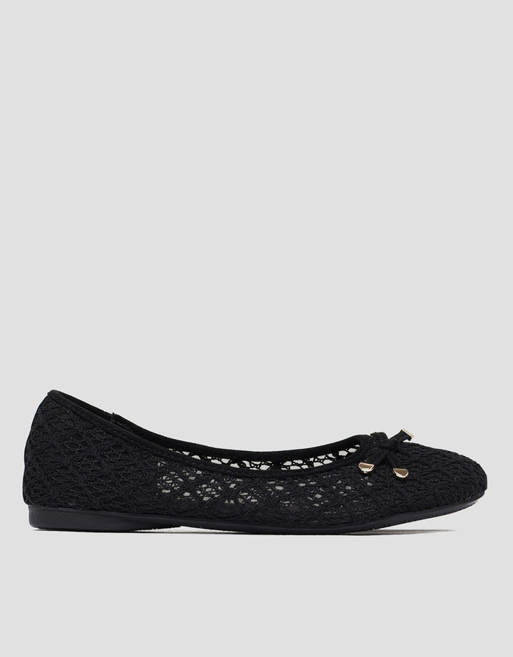 Connexion Laces Textrue Sepatu Flat Wanita