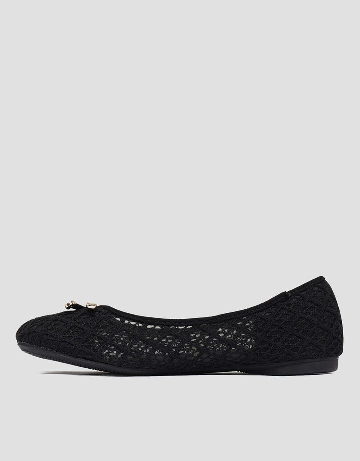 Connexion Laces Textrue Sepatu Flat Wanita