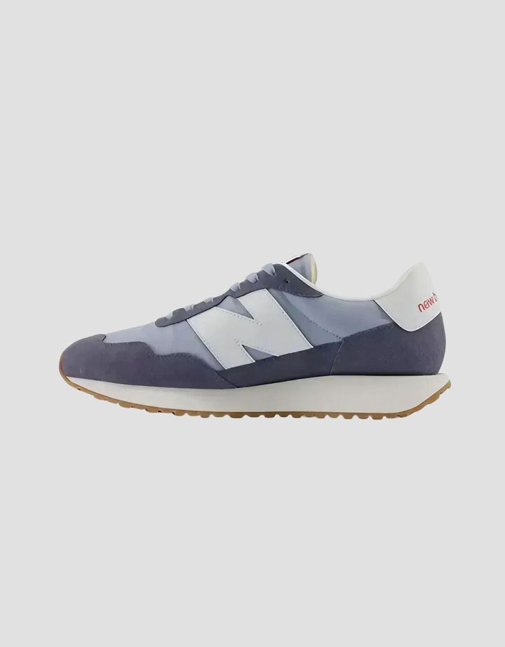 New Balance Sepatu Lari Pria