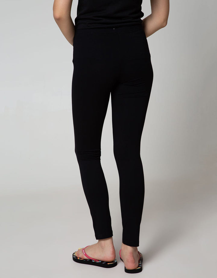 St. Yves Plainn Rayon Celana Legging Panjang Wanita