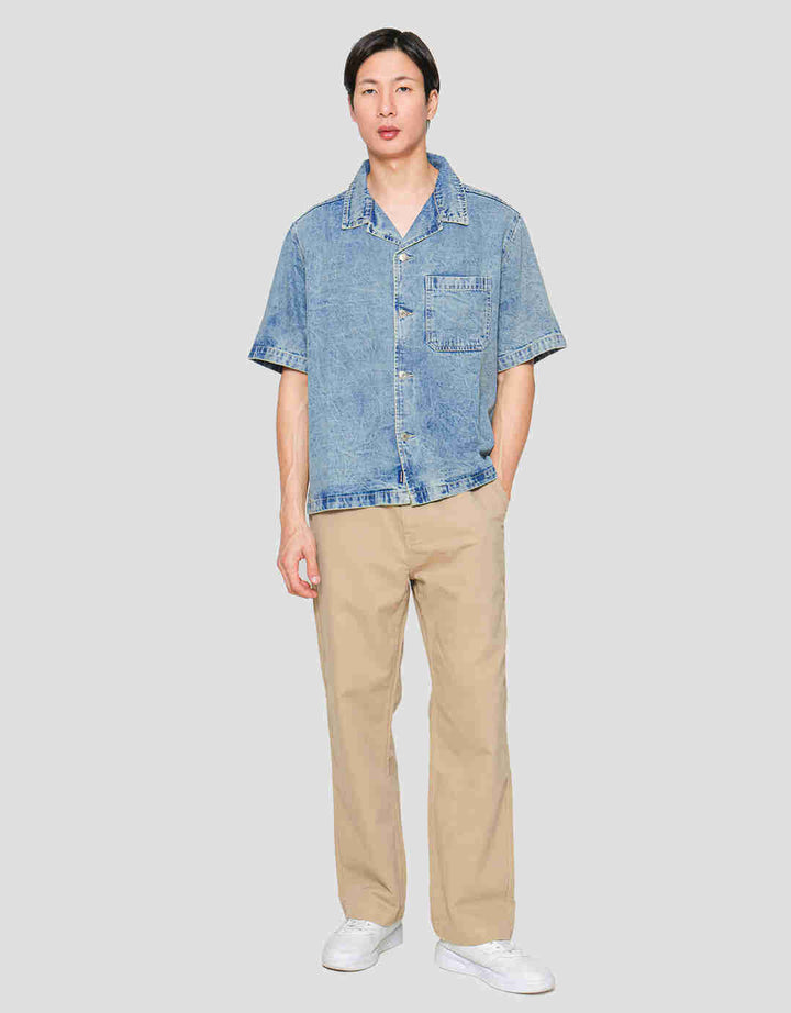 Nevada Woven Top Light Denim Boxy Kemeja Pria