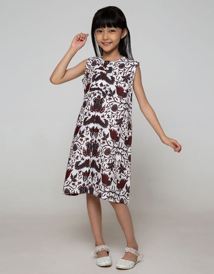 Arjuna Weda Girl Bat