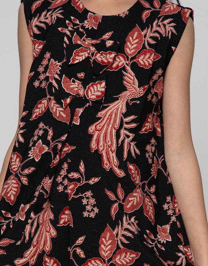 Arjuna Weda Girl Bat