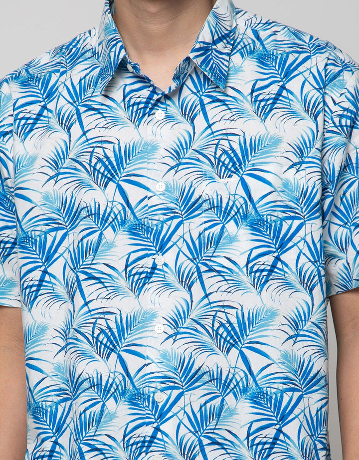 Crocodile Kemeja Motif Print