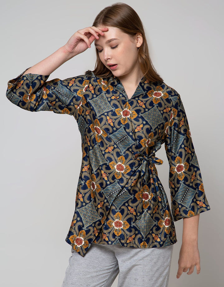 Arjuna Weda Blouse Batik Kembang Almond