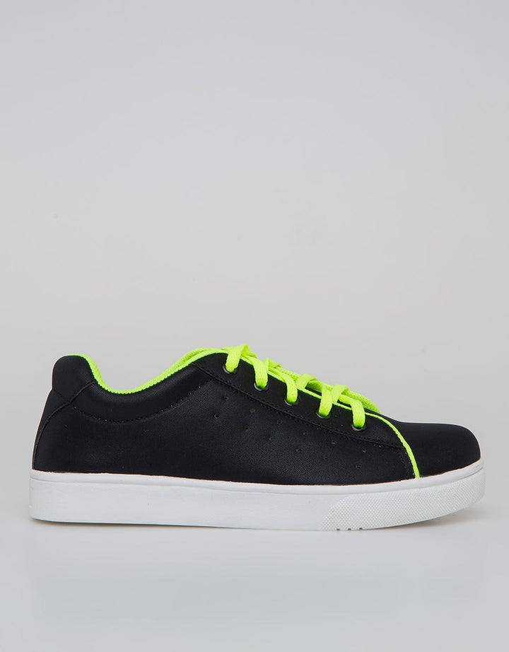 Yongki Komaladi Women's Sneakers