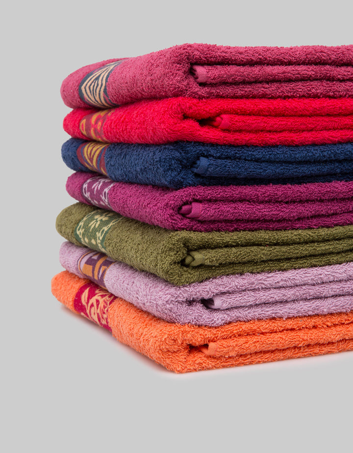 Lenuta Escort Grote Bath Towel