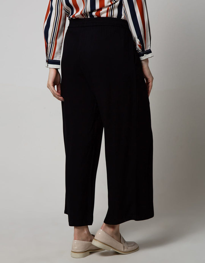 Annisa Long Pants Loose With Elastic Waist And Drawcord